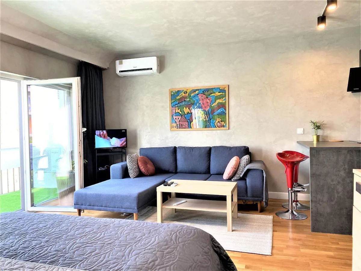 Apartment Danube View Artapartment With Balcony Budapest Hungary